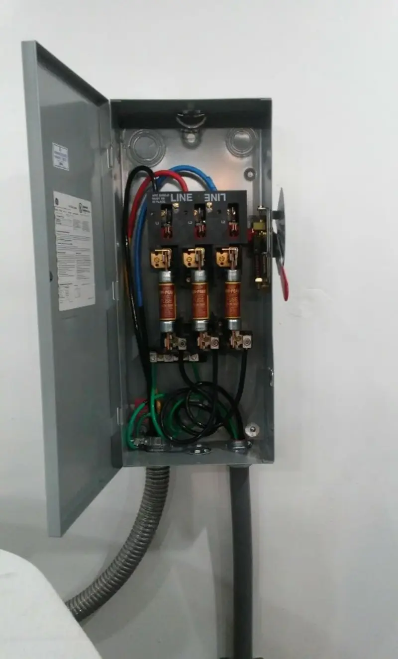 Three-phase disconnect switch installed for Smoke Detector Installation in Marlton